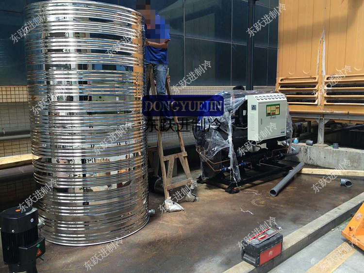 水冷式工業(yè)冷水機(jī) 水冷式工業(yè)冷水機(jī)