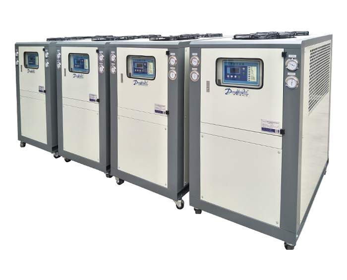 小型風冷式冷水機